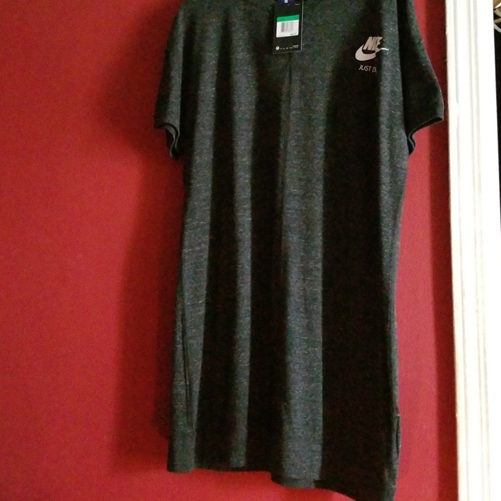 Comfy cute Nike sporty dress.